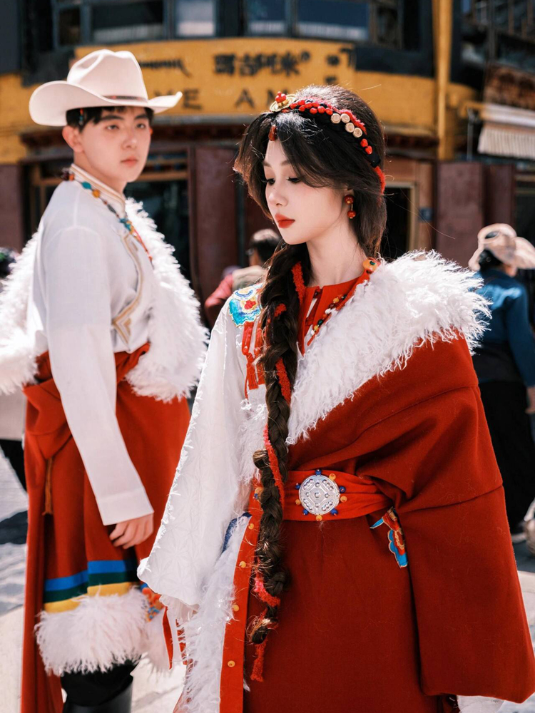New Couple Photography Ethnic  - Ethnic Clothing & Online Fashion Store Khaadi Pk บทวิจารณ์และราคา