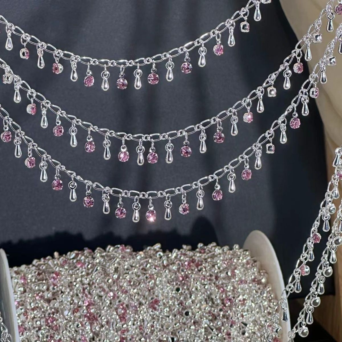 Exquisite Rhinestone Teardrop  - Ethnic Fashion Accessories บทวิจารณ์และราคา