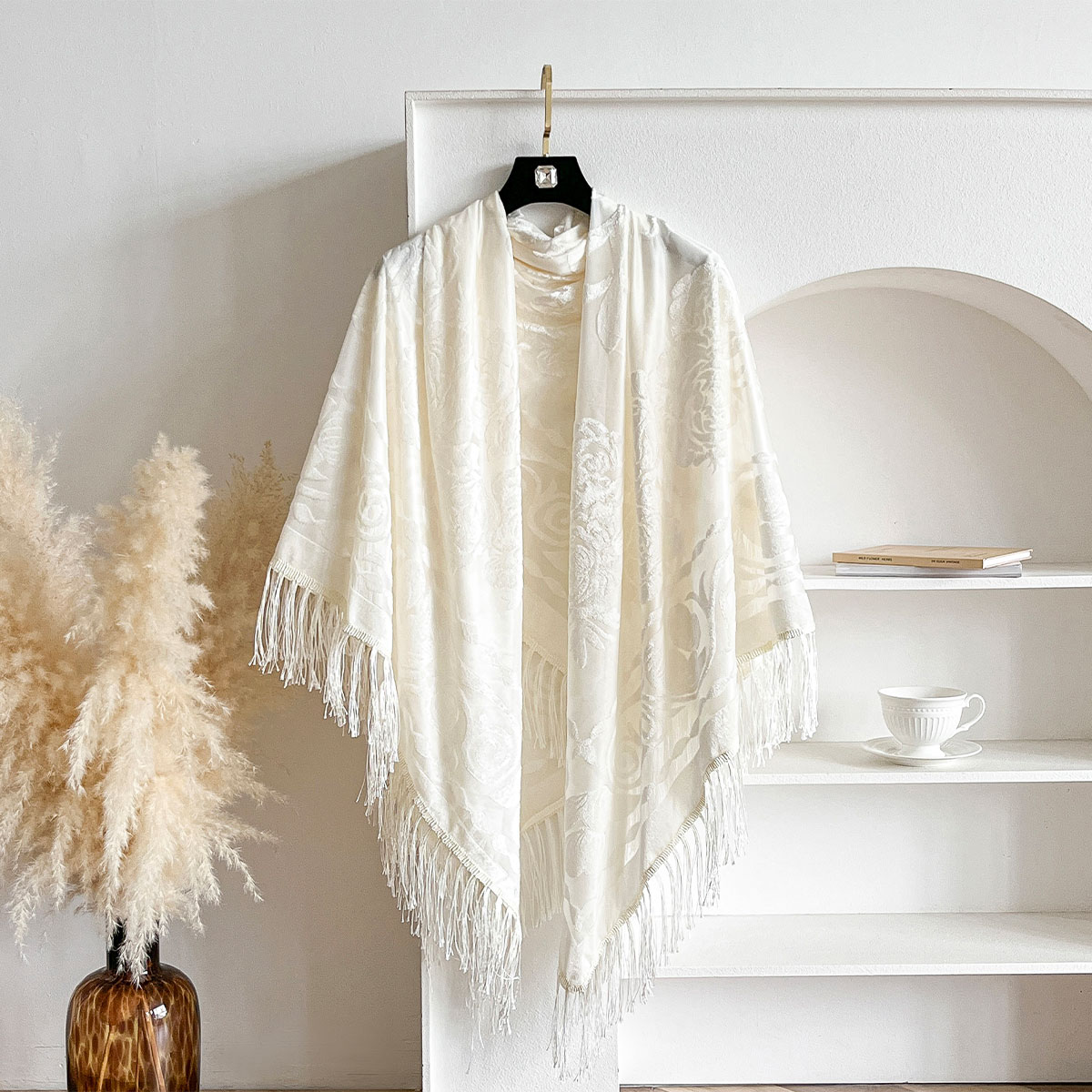 Retro Velvet Tassel Scarf Flor - Ethnic Fashion Accessories บทวิจารณ์และราคา