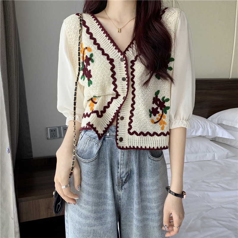 Korean Style Embroidered Desig - Ethnic Clothing & Online Fashion Store Khaadi Pk บทวิจารณ์และราคา